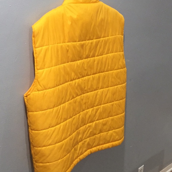 Yellow FILA sleeveless puffer jacket - Picture 7 of 7